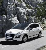 Peugeot 3008 HYbrid4 2010 года